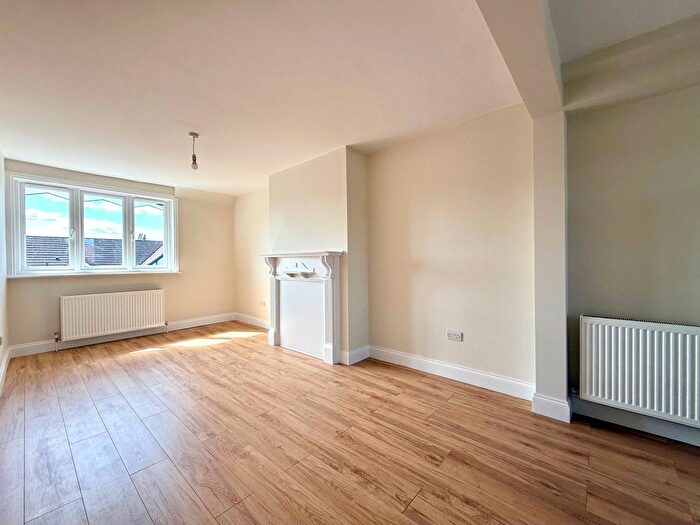2 Bedroom Flat To Rent In Court Parade, East Lane, Wembley, HA0
