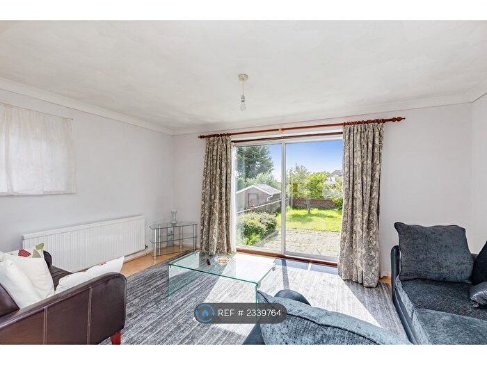 2 Bedroom Semi-Detached House To Rent In Seaview Road, Brighton, BN2