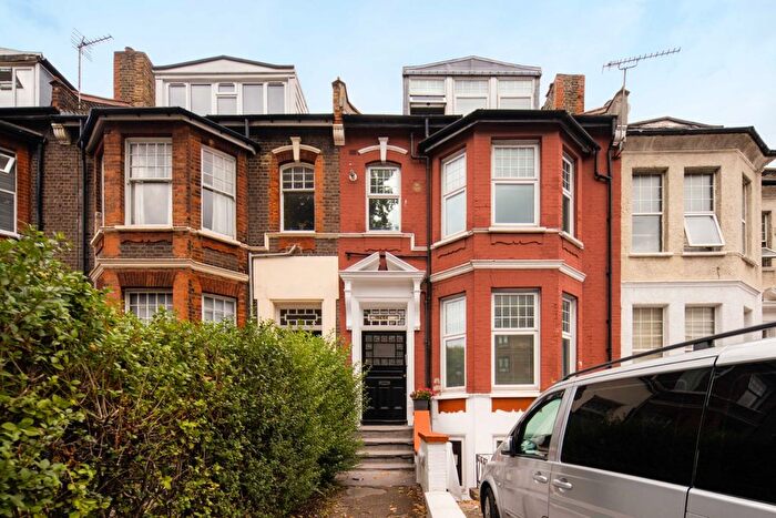 1 Bedroom Flat For Sale In Upper Clapton Road, London, E5