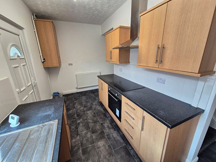 1 Bedroom Terraced House To Rent In River Street, Radcliffe, M26
