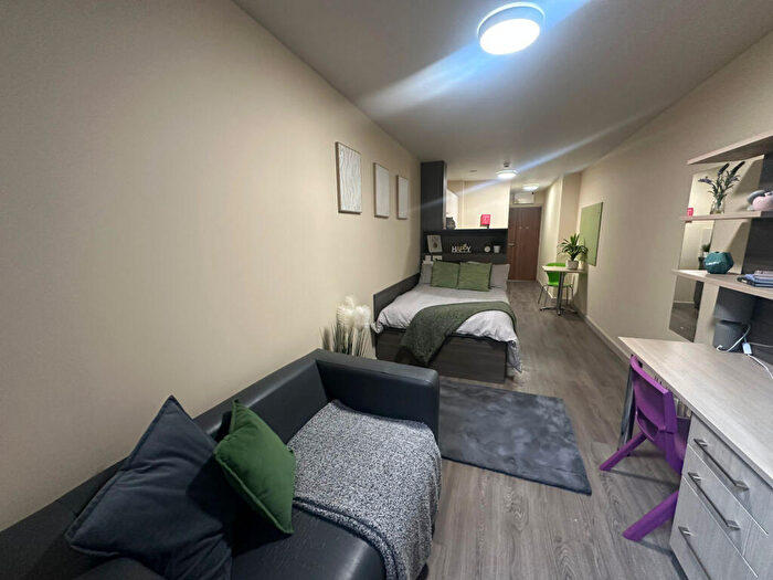 Studio To Rent In Halley House, - Hounds Gate, Nottingham, Nottinghamshire, NG1