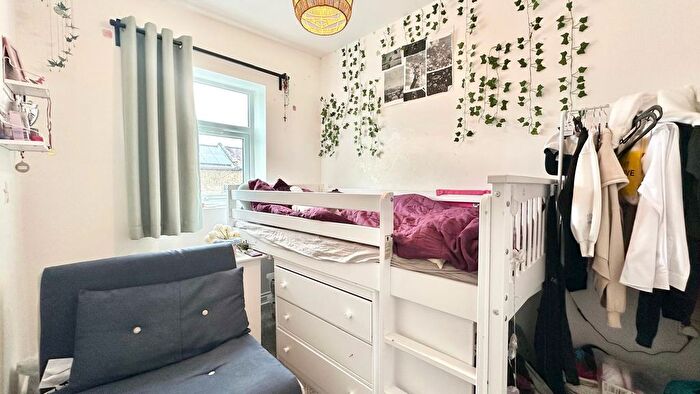 4 Bedroom Terraced House To Rent In Upperton Road West, London, E13
