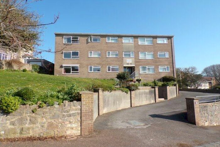 2 Bedroom Flat To Rent In Byron Court, Weston-Super-Mare, BS23