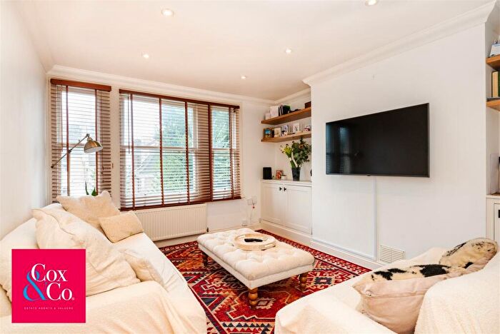 2 Bedroom Flat For Sale In Denmark Villas, Hove, BN3