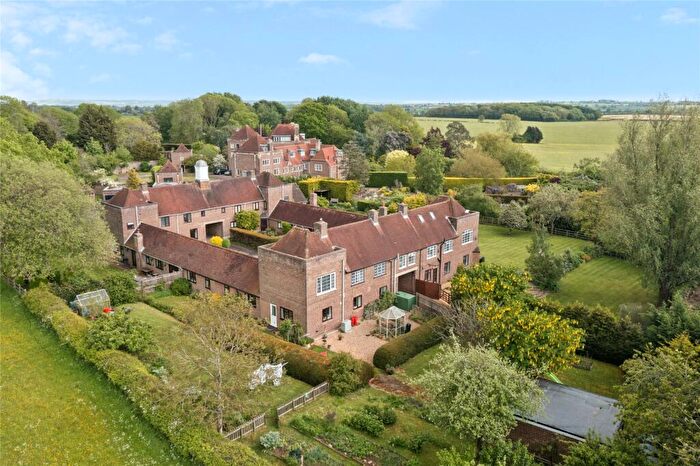 3 Bedroom Detached House For Sale In Little Horwood Manor, Little Horwood, MK17