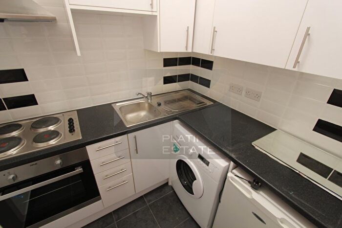 Studio To Rent In Ordnance Road, Enfield, EN3