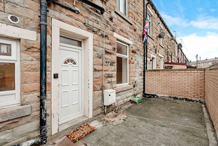4 Bedroom Terraced House For Sale In Sefton Terrace, Burnley, Lancashire, BB11