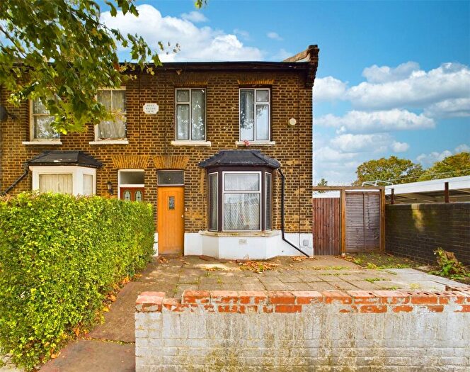 2 Bedroom End Of Terrace House To Rent In Manor Park Road, London, E12