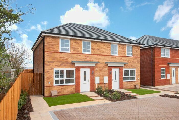 3 Bedroom End Of Terrace House For Sale In "Maidstone" At Lodge Lane, Dinnington, Sheffield, S25