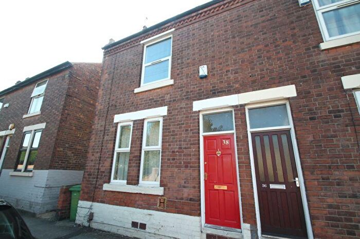 5 Bedroom Semi Detached House To Rent In Cycle Road, Nottingham, NG7