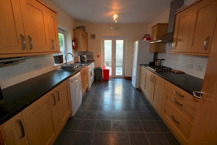 6 Bedroom Terraced House To Rent In Woodville Road, Cathays, CF24