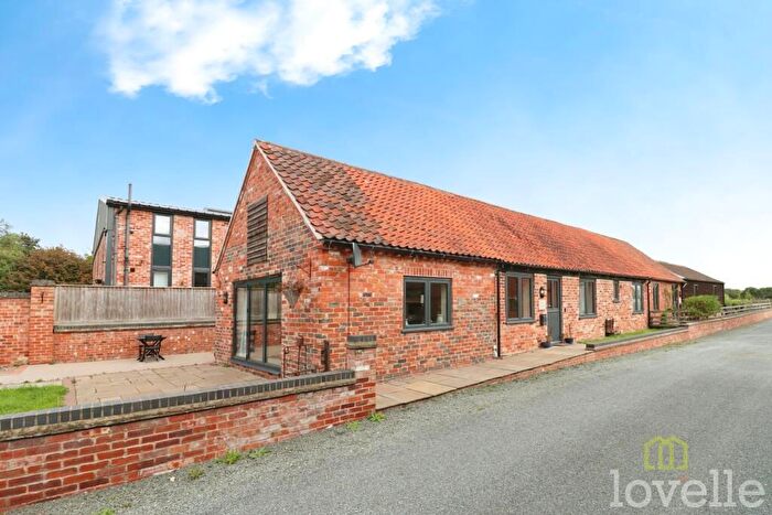 2 Bedroom Barn Conversion For Sale In Thurlby, Lincoln, LN5
