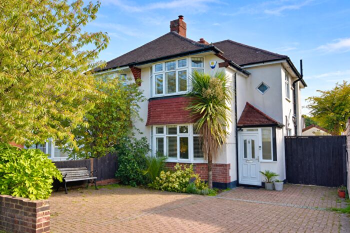 3 Bedroom Semi Detached House For Sale In Elmstead Avenue, Chislehurst, BR7