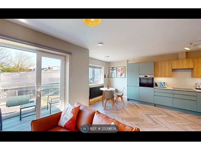 1 Bedroom Flat To Rent In Asylum Road, London, SE15