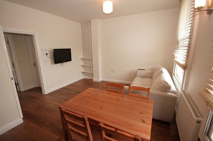 1 Bedroom Flat To Rent In South End Road, North West London, NW3