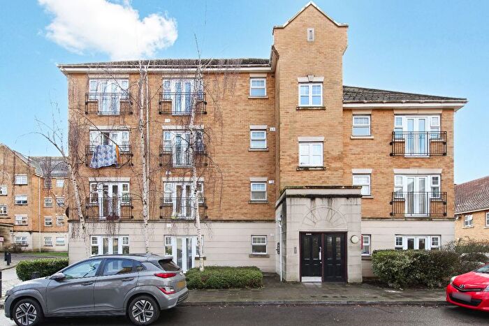 2 Bedroom Flat For Sale In Scott Road, Edgware, HA8