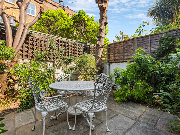 5 Bedroom Terraced House For Sale In Kings Road, London, SW10
