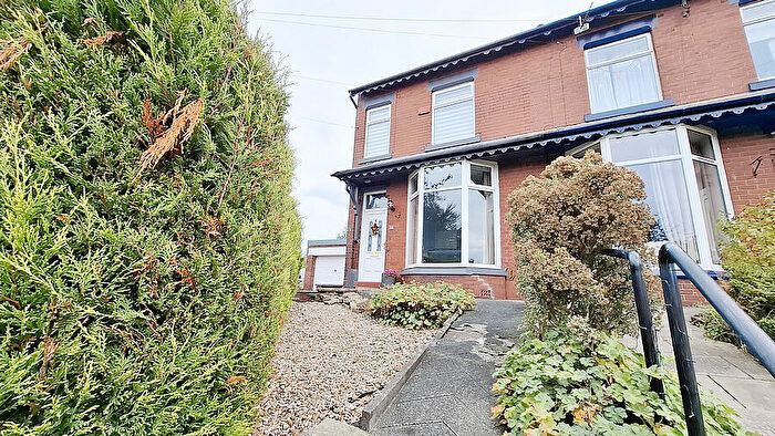 4 Bedroom End Of Terrace House For Sale In Platting Road Lydgate, OL4