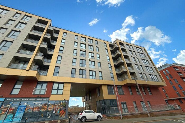 2 Bedroom Apartment To Rent In Adelphi Wharf, Adelphi Street, Salford, Manchester City Centre, M3