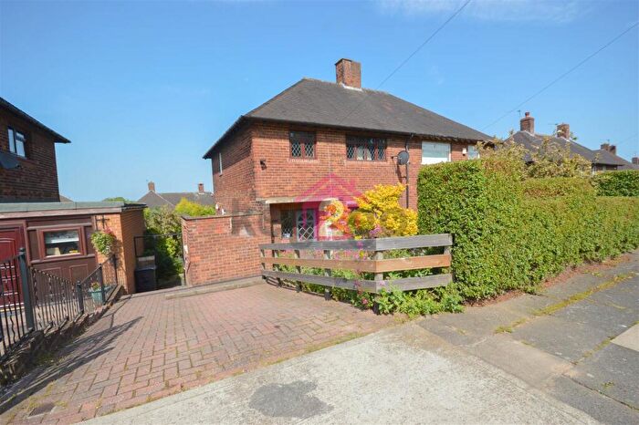 3 Bedroom Semi Detached House To Rent In Greenwood Crescent, Darnall, S9