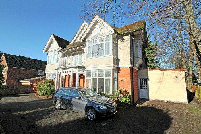 Studio To Rent In Boyn Hill Avenue, SL6