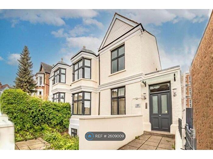 1 Bedroom Flat To Rent In Canonbie Road, London, SE23