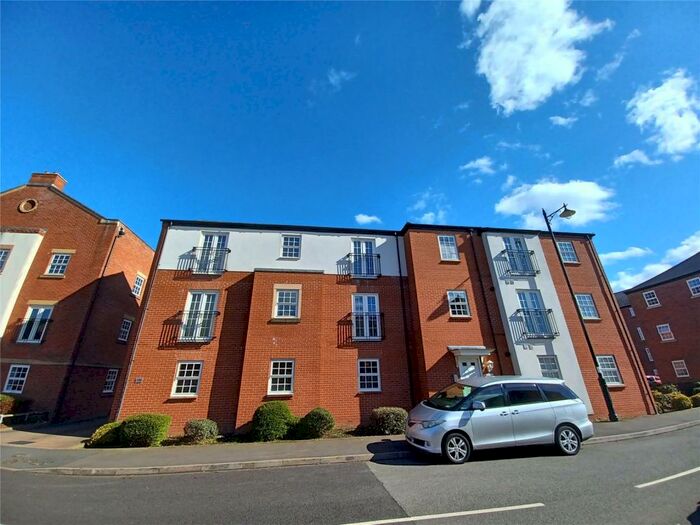 2 Bedroom Apartment To Rent In Horseshoe Crescent, Great Barr, B43