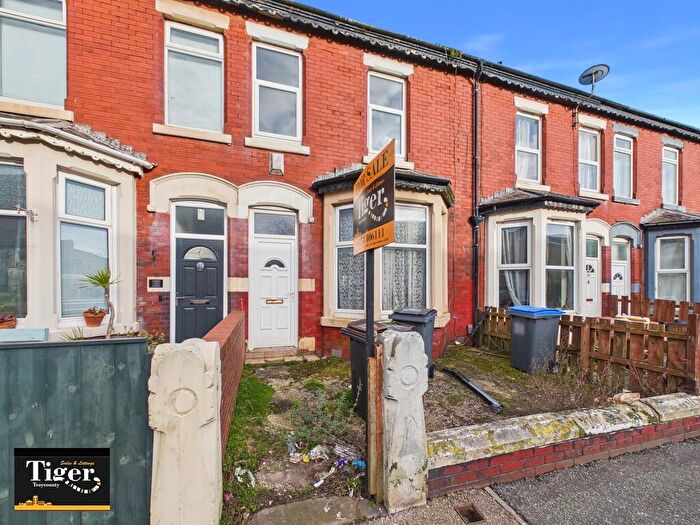 3 Bedroom Terraced House For Sale In Cambridge Road, Blackpool, FY1