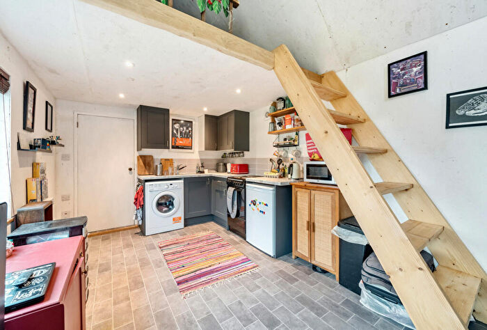 2 Bedroom Cottage For Sale In Oldends, Stonehouse, Gloucestershire, GL10