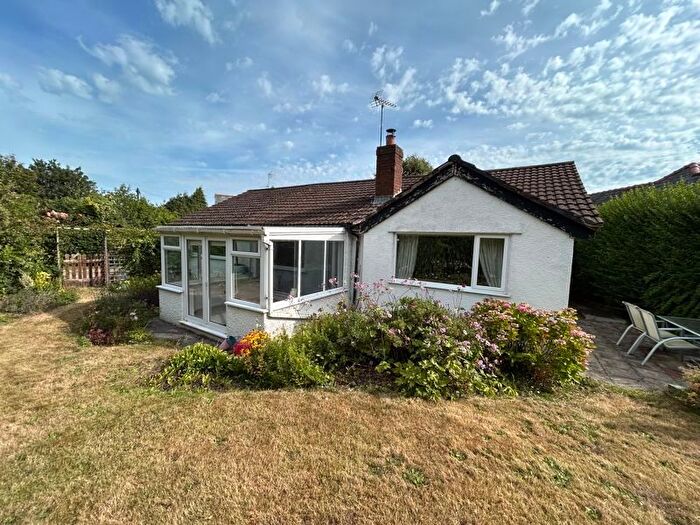 3 Bedroom Detached Bungalow For Sale In Whinacres, Conwy, LL32