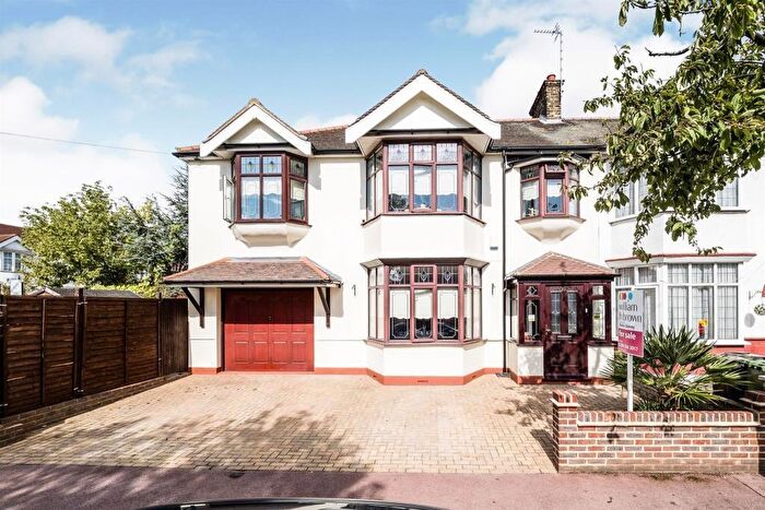 5 Bedroom End Of Terrace House To Rent In Sandringham Road, Barking, London, IG11