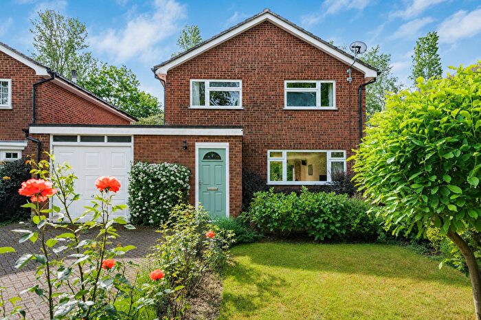 3 Bedroom Detached House For Sale In Old Leys, Hatfield, AL10