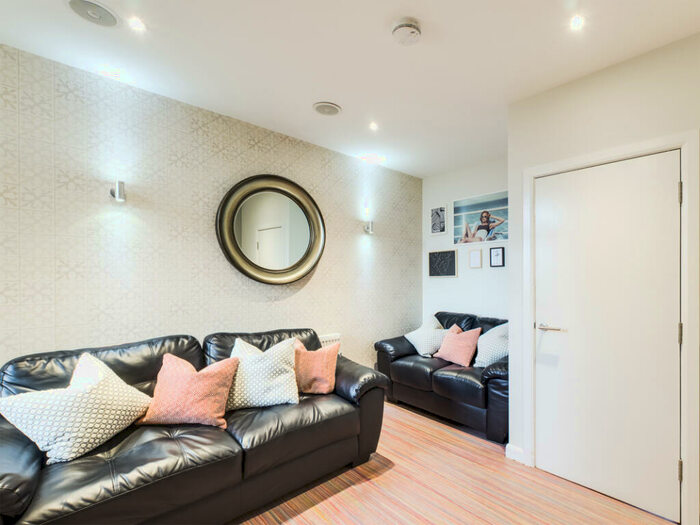 5 Bedroom Terraced House To Rent In Liverpool Road, Newcastle-under-Lyme, ST5