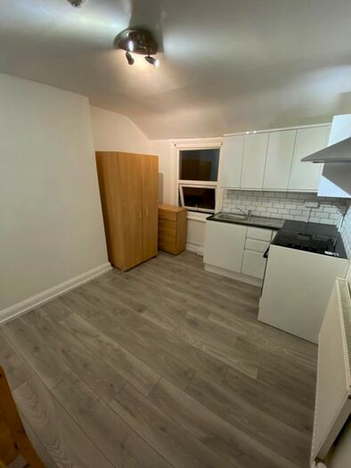 1 Bedroom Property To Rent In Belgrade Road, London, N16