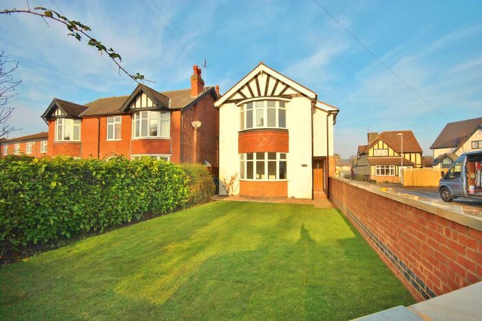 3 Bedroom Detached House To Rent In Bingham Road, Radcliffe-On-Trent, Nottingham, Nottinghamshire, NG12