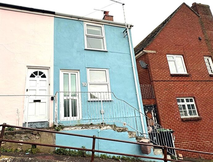 2 Bedroom End Terrace House For Sale In St Leonards Road, Brewers Quay, DT4