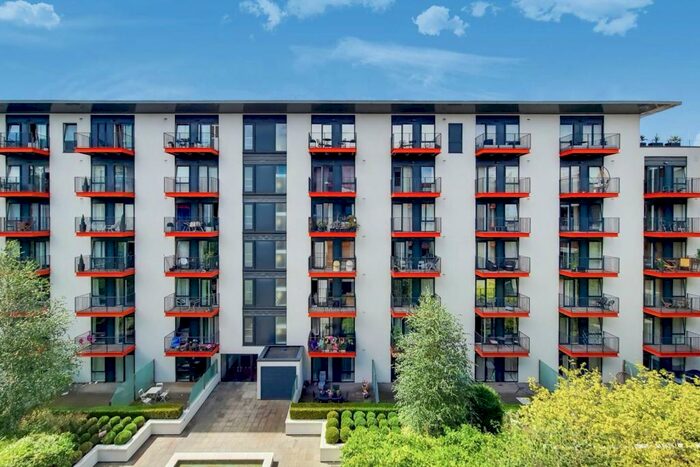 Studio To Rent In Warehouse Court, Woolwich Riverside, London, SE18