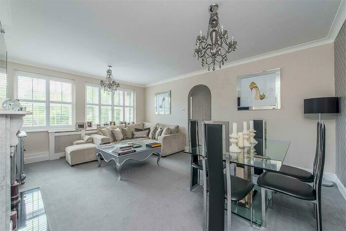 3 Bedroom Apartment To Rent In Mulbarton Court, Kemnal Road, Chislehurst, Kent, BR7