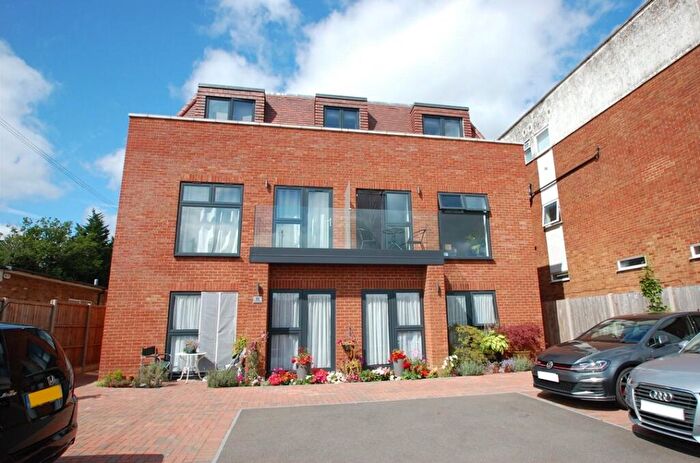 2 Bedroom Apartment To Rent In Francis Court, Chiltern Avenue, Amersham, Buckinghamshire, HP6