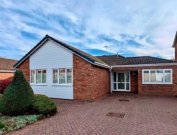 4 Bedroom Bungalow For Sale In Friars Pardon, Hurworth, Darlington, DL2