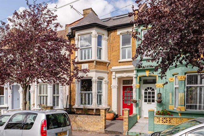 5 Bedroom House For Sale In Second Avenue, Walthamstow, E17