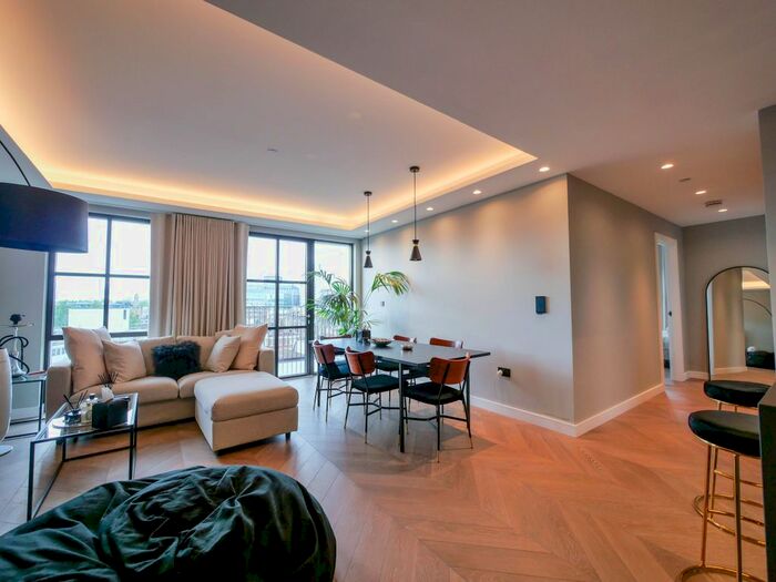 2 Bedroom Flat To Rent In Cleveland Street, London, W1T