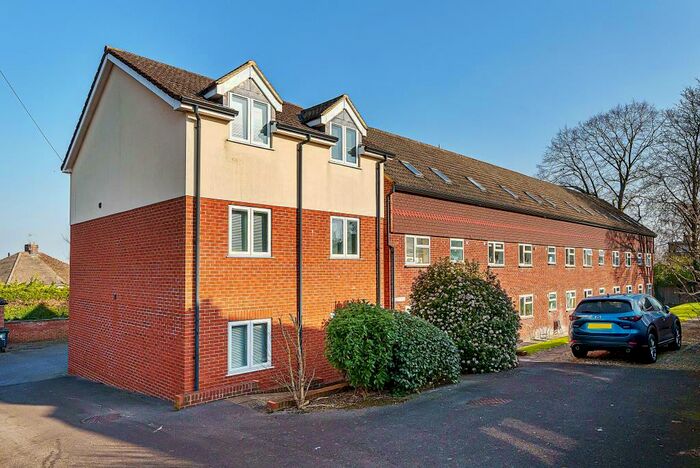 2 Bedroom Apartment To Rent In Botley, Oxfordshire, OX2