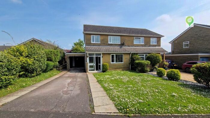 3 Bedroom Semi-Detached House To Rent In Summer Shard, South Petherton, TA13