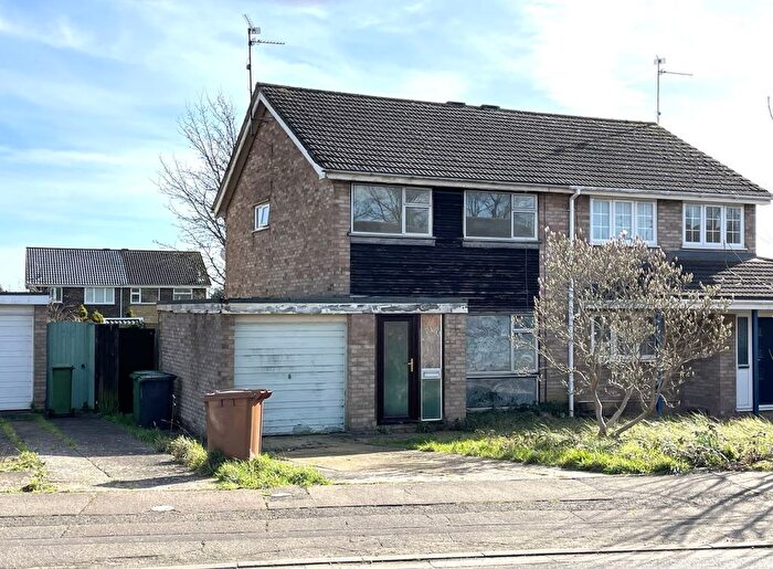 3 Bedroom Semi Detached House For Sale In Sherborne Road, Peterborough, PE1