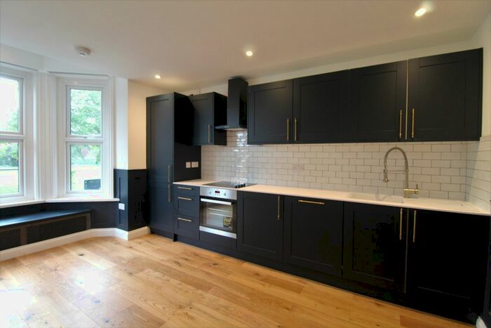 2 Bedroom Flat To Rent In Woodbridge Road, Guildford, GU1