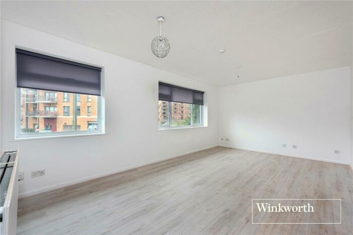 2 Bedroom Apartment To Rent In Hill Court, Bittacy Road, London, NW7