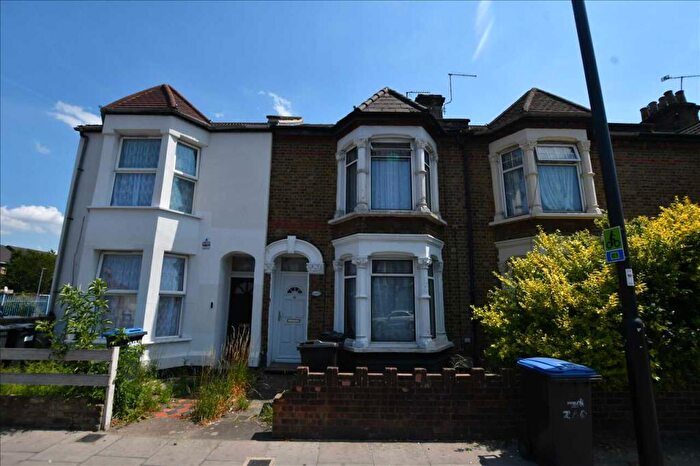 3 Bedroom House For Sale In Hertford Road, London, N9