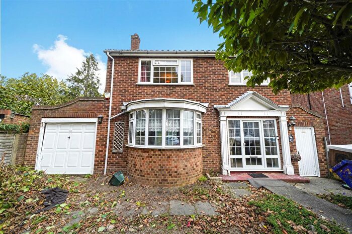3 Bedroom Detached House To Rent In Brainton Avenue, Feltham, TW14