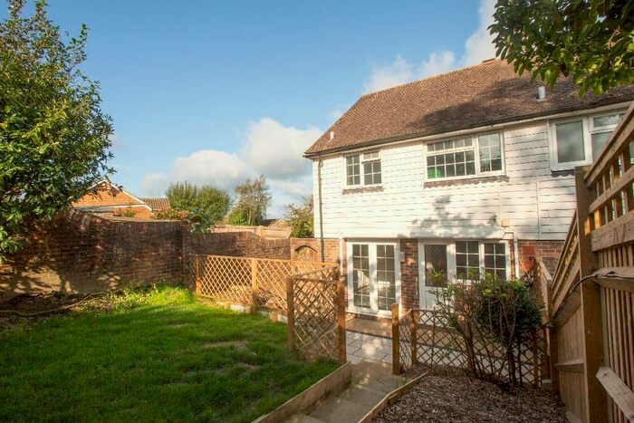 3 Bedroom End Of Terrace House To Rent In Mill Close, Heathfield, East Sussex, TN21